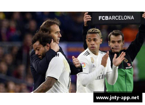 波兰球员告别赛场:岁月留声 波兰球员告别赛场:岁月留声