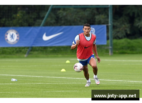 切尔西球员妻子团体：生活、爱情与职业生涯